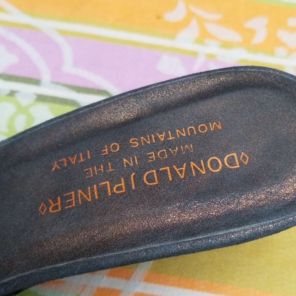 Shoes - Picture 5 of 5
